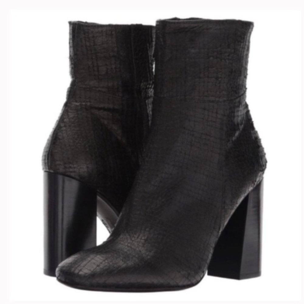 NEW in box Free People Nolita heeled boots